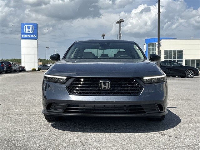 2025 Honda Accord SE photo 2