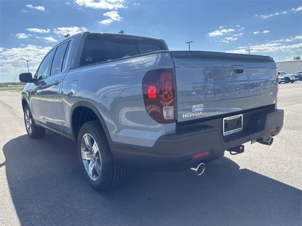 New 2026 Honda Ridgeline RTL Truck Crew Cab