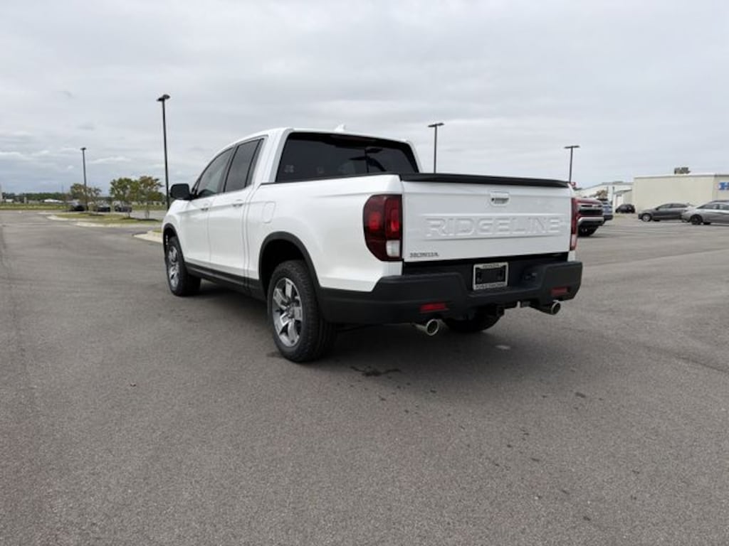New 2026 Honda Ridgeline RTL Truck Crew Cab