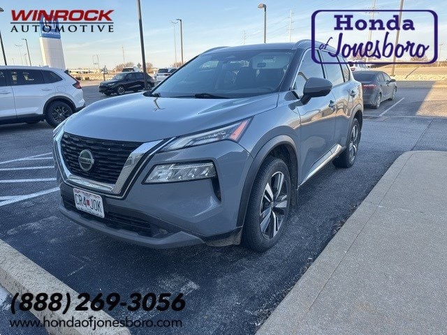 2021 Nissan Rogue SL's photo