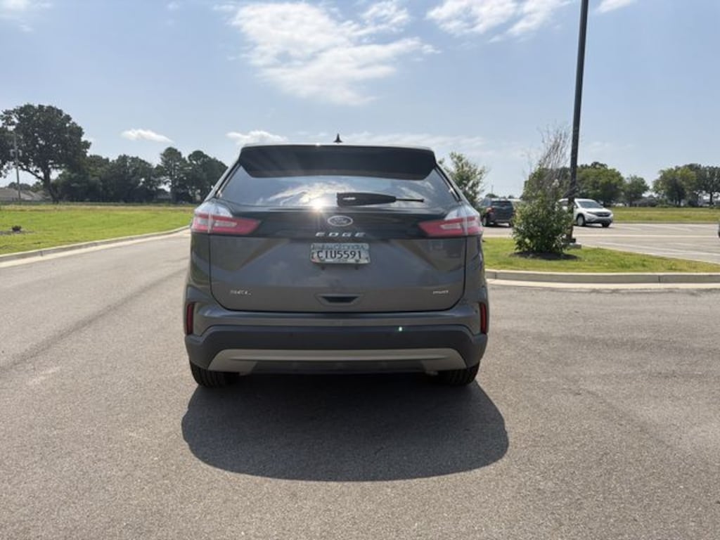 Used 2024 Ford Edge SEL SUV