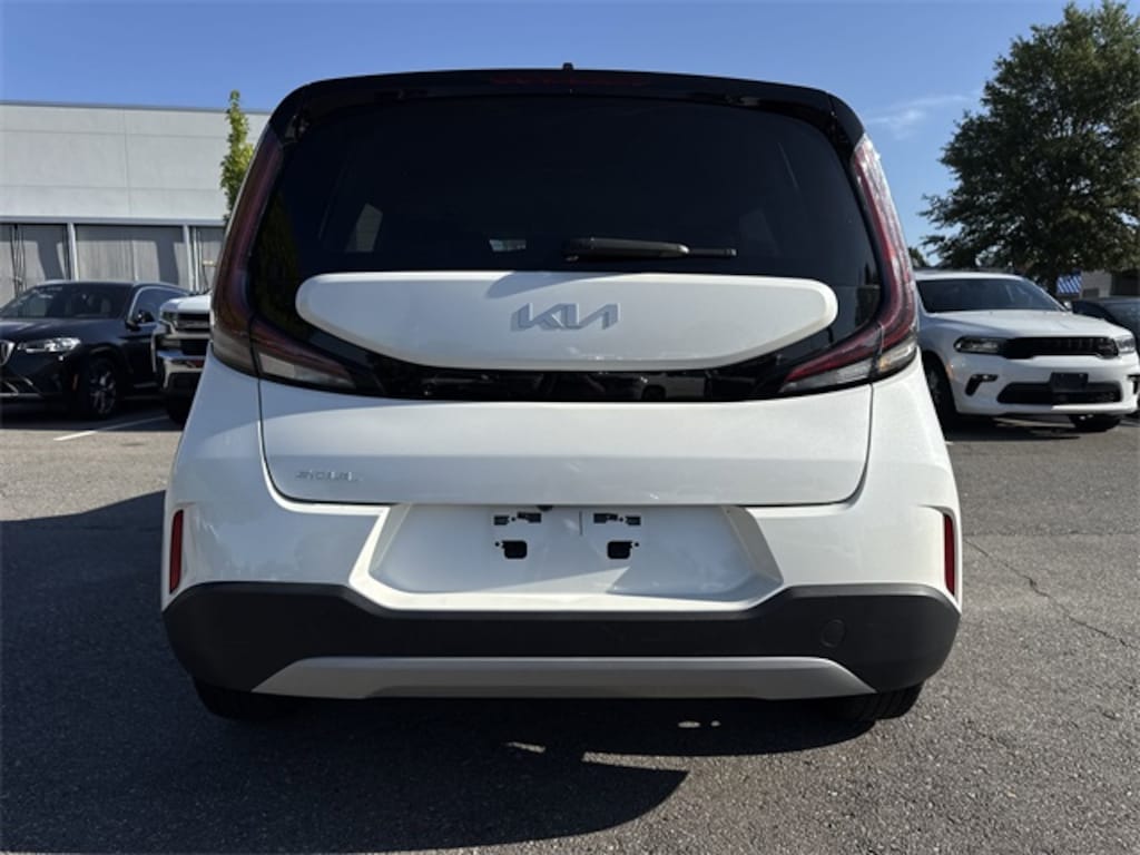 Used 2023 Kia Soul LX Hatchback