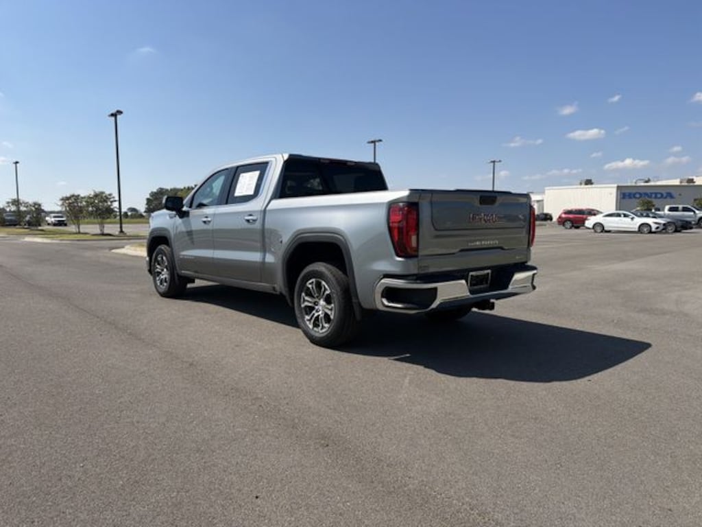 Used 2025 GMC Sierra 1500 SLT Truck