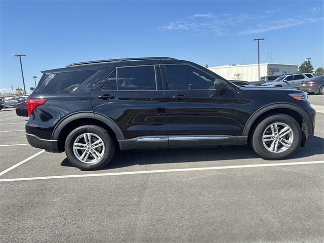 2020 Ford Explorer XLT photo 4