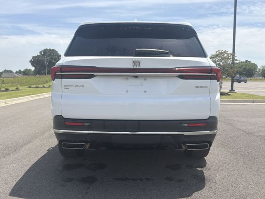Used 2025 Buick Enclave Preferred SUV