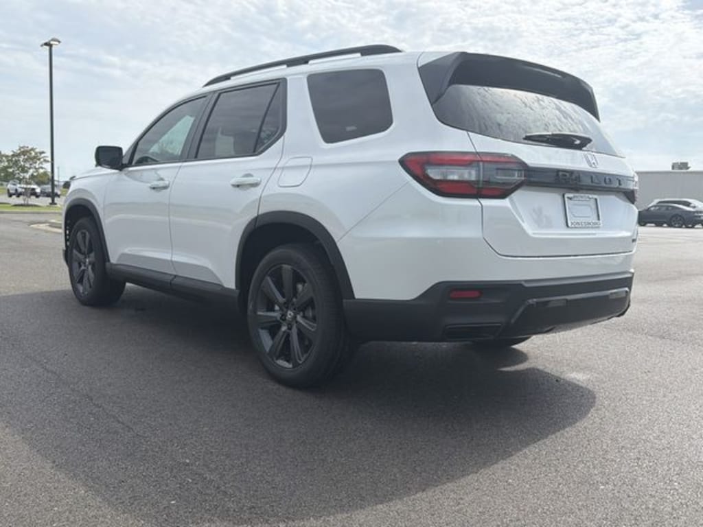 New 2026 Honda Pilot Sport SUV
