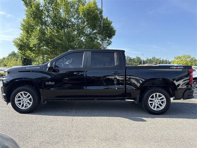 2020 Chevrolet Silverado 1500 RST photo 2