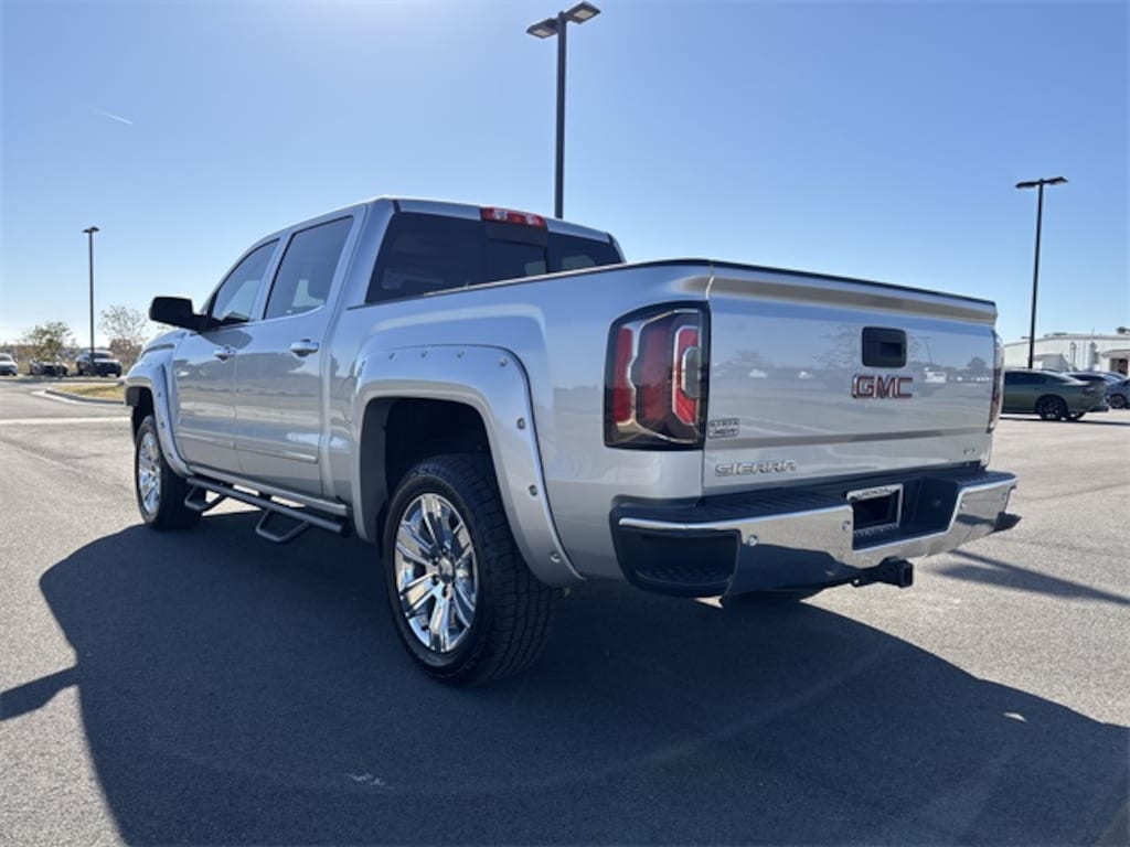 Used 2017 GMC Sierra 1500 SLT Truck