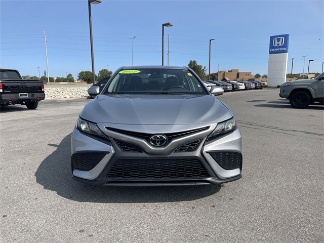 Used 2022 Toyota Camry SE with VIN 4T1G11AK0NU662318 for sale in Jonesboro, AR