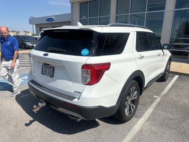 2020 Ford Explorer Platinum photo 3