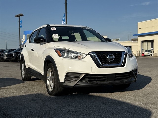 2020 Nissan Kicks S photo 3