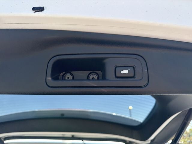 2022 Honda Pilot Touring - Photo 23