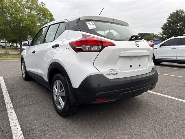 2020 Nissan Kicks S photo 4