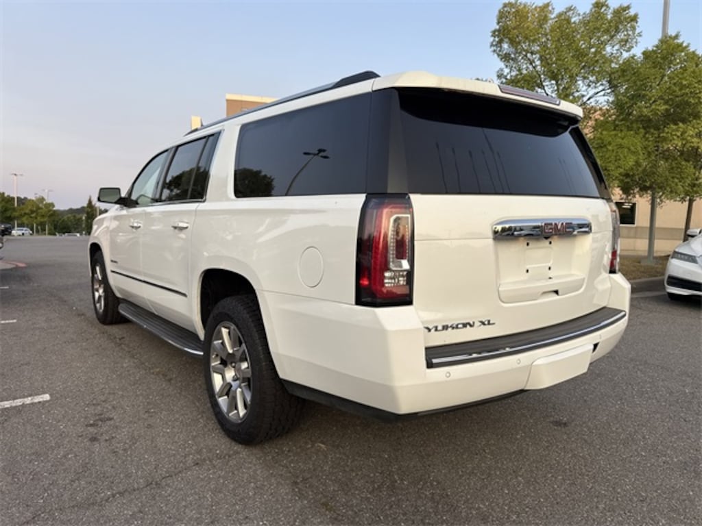 Used 2020 GMC Yukon XL Denali SUV