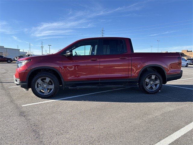 2025 Honda Ridgeline TrailSport photo 2