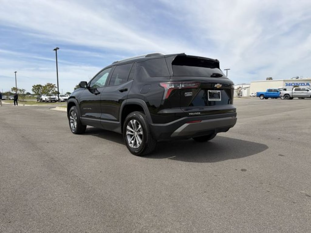 Used 2025 Chevrolet Equinox LT SUV