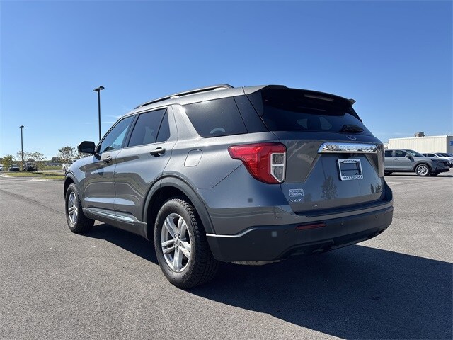 2021 Ford Explorer XLT photo 3