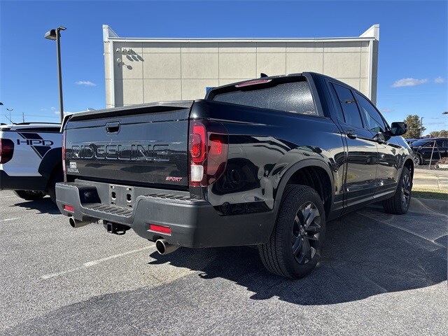 2025 Honda Ridgeline Sport photo 3
