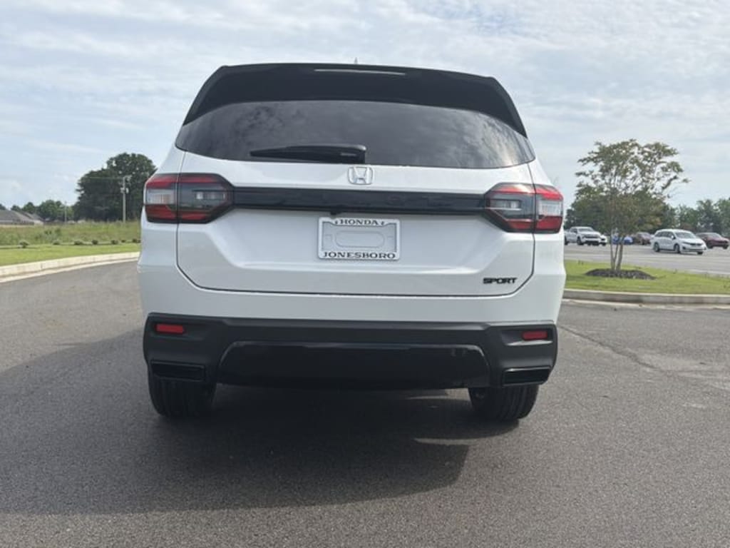 New 2026 Honda Pilot Sport SUV
