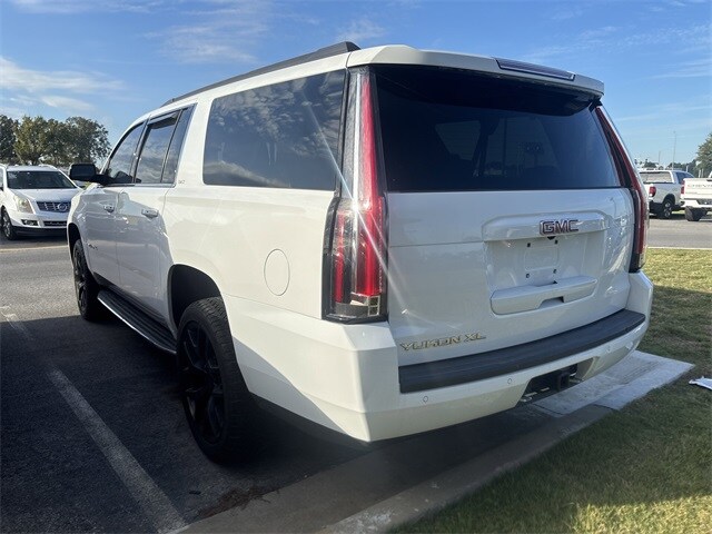 2020 Gmc Yukon XL SLT photo 2