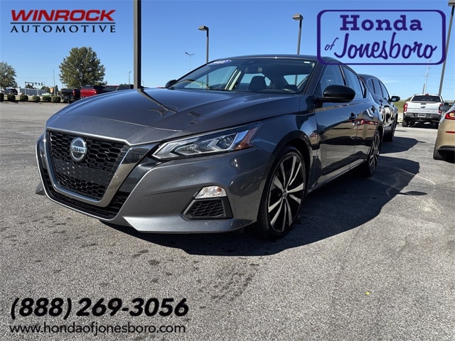 2022 Nissan Altima SR