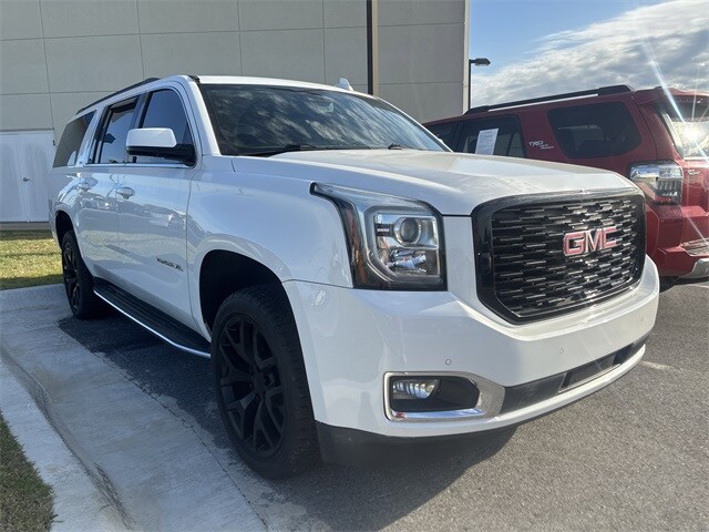2020 Gmc Yukon XL SLT photo 3