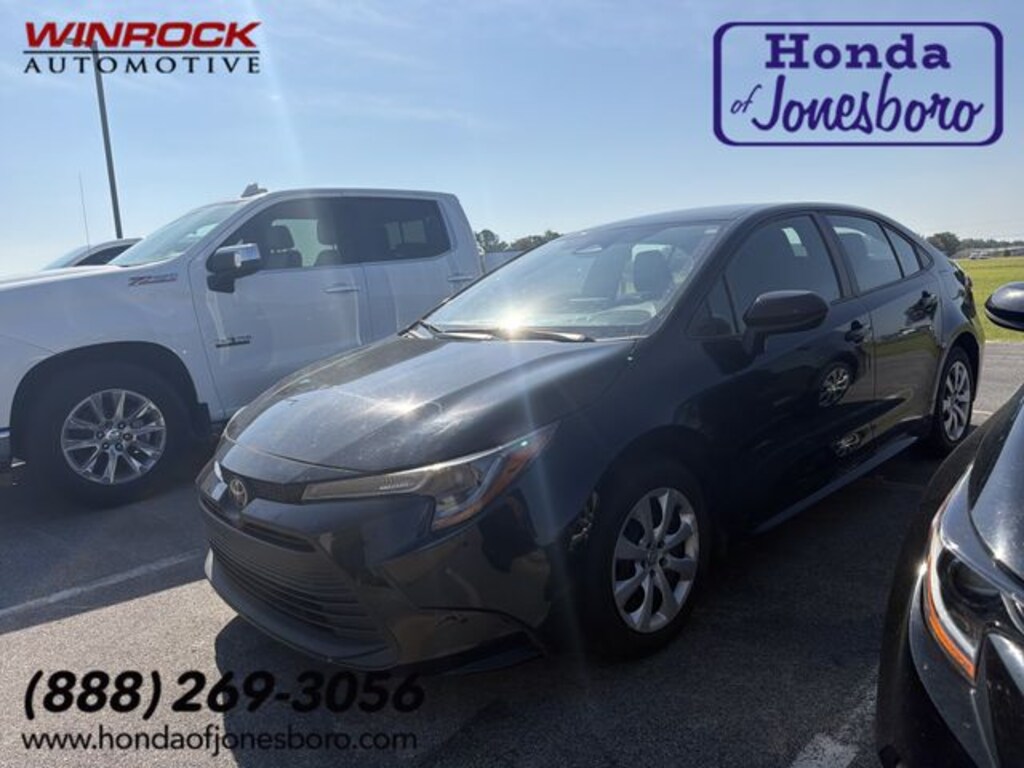 Used 2024 Toyota Corolla LE Sedan