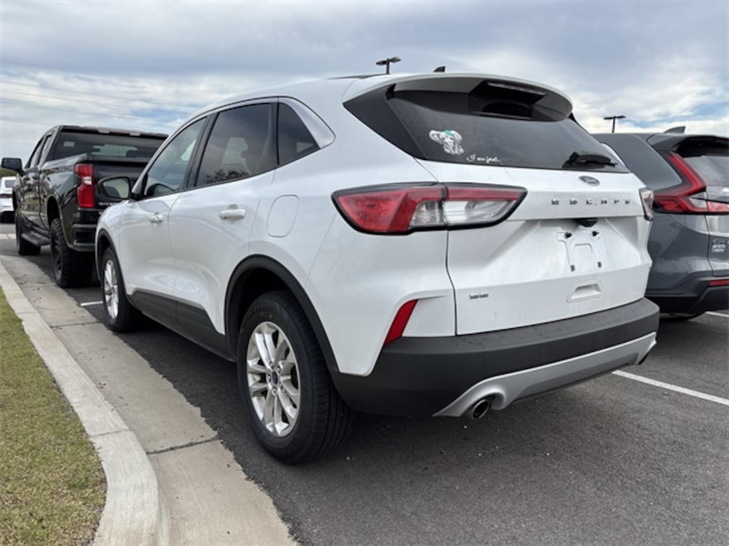 Used 2022 Ford Escape SE SUV