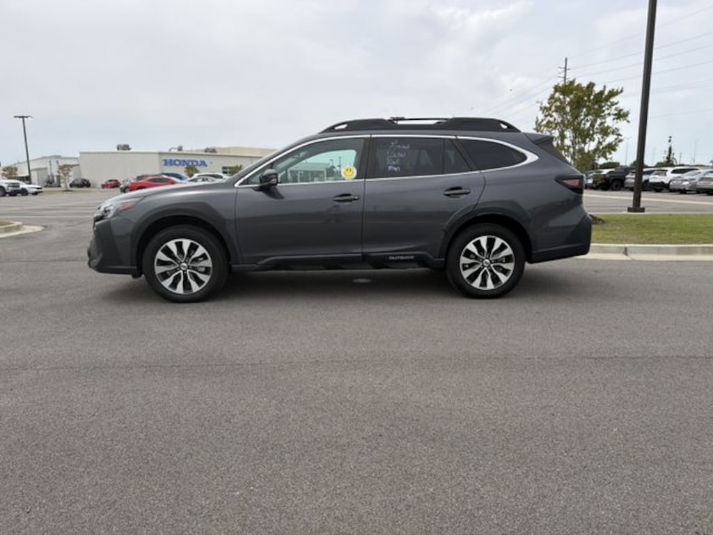 Used 2023 Subaru Outback Limited SUV