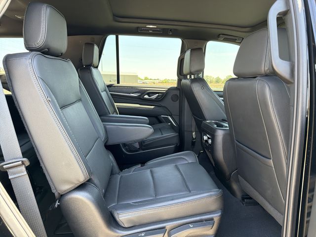 2024 GMC Yukon Denali - Photo 10