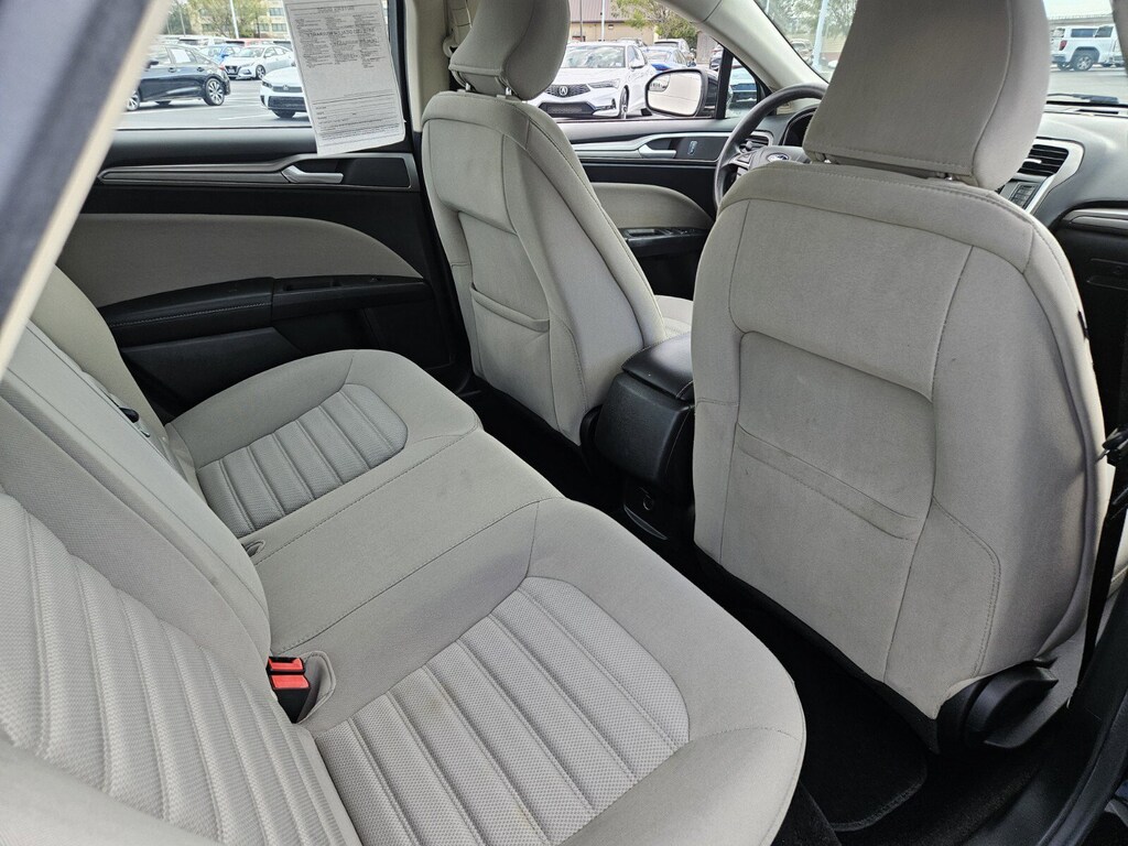 2017 Ford Fusion S photo 15