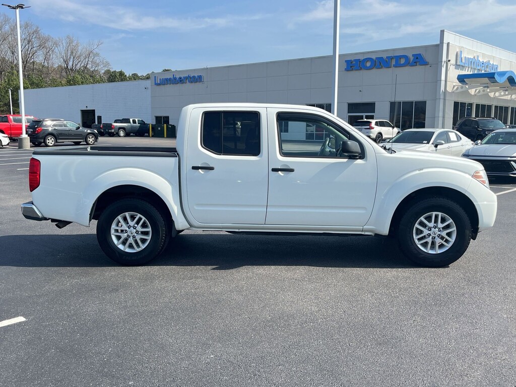 Used 2019 Nissan Frontier SV Truck Crew Cab