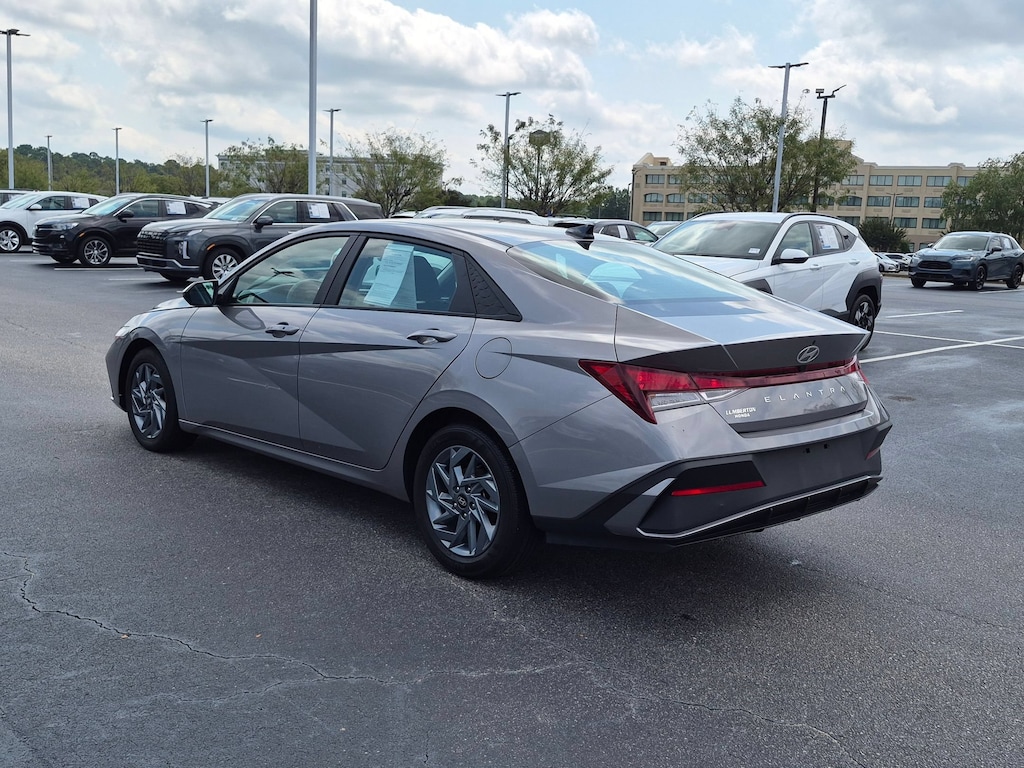 Used 2024 Hyundai Elantra SEL Sedan