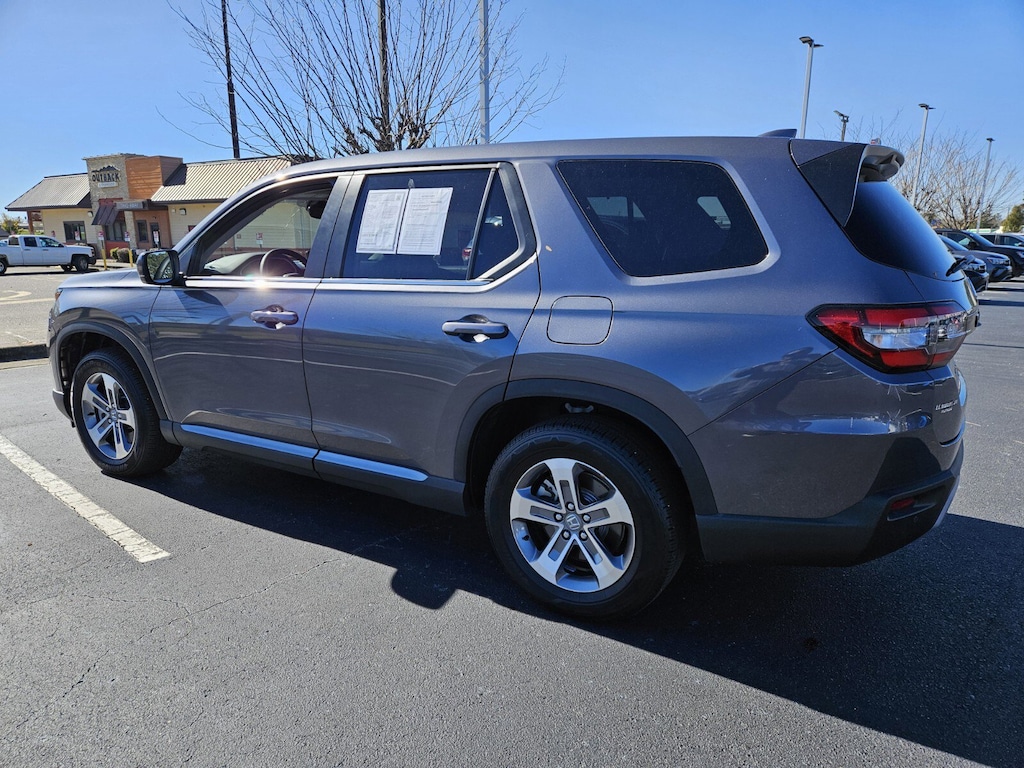 Used 2025 Honda Pilot EX-L SUV