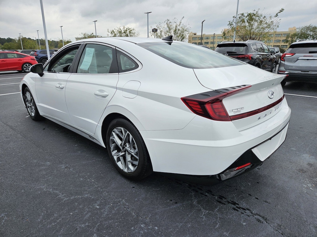 Used 2023 Hyundai Sonata SEL Sedan
