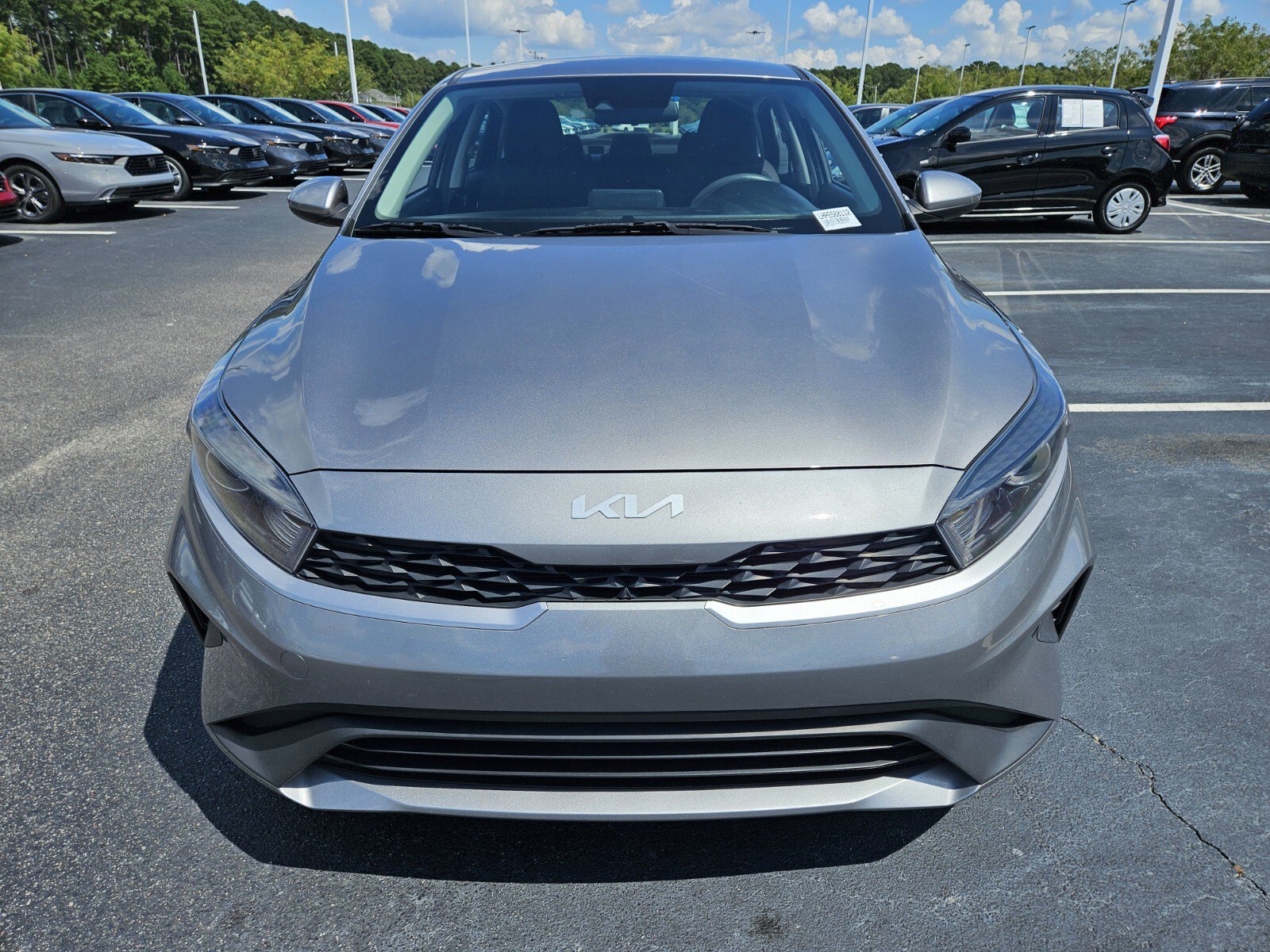 2023 Kia Forte LXS photo 2