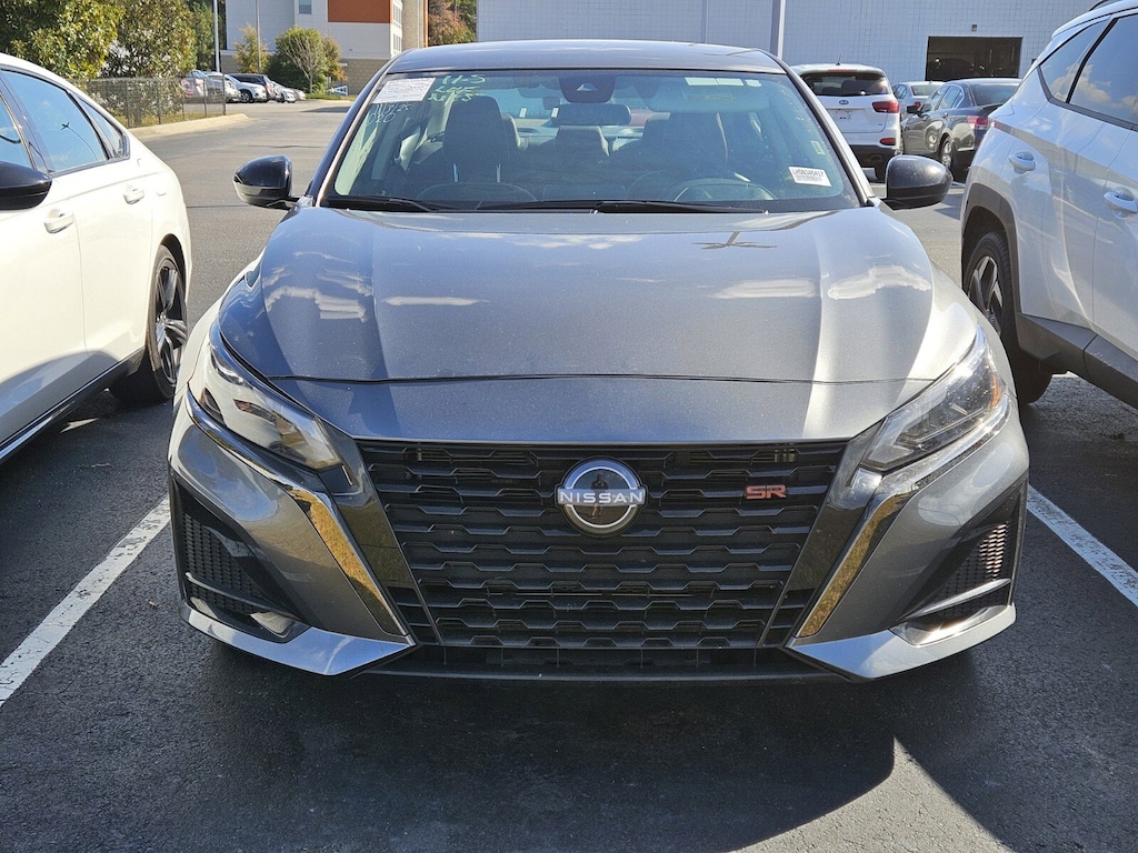 Used 2025 Nissan Altima SR Sedan