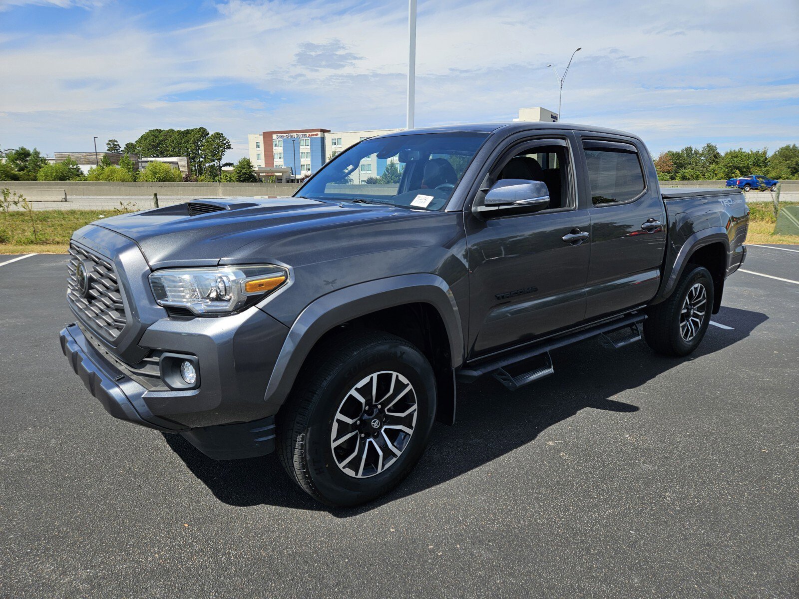 2021 Toyota Tacoma TRD Sport V6 photo 3