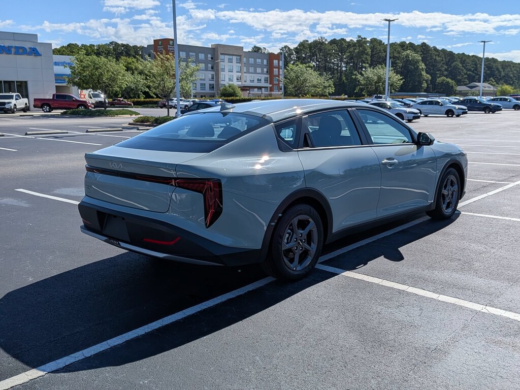 Used 2025 Kia K4 LXS Sedan
