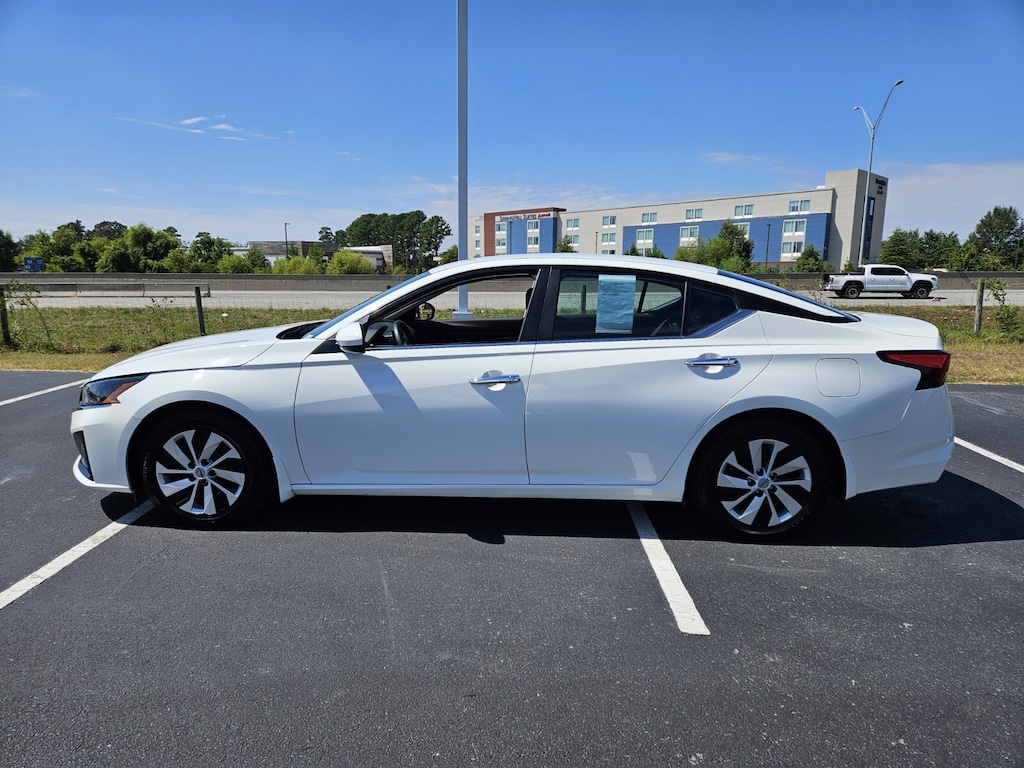 Used 2023 Nissan Altima 2.5 S Sedan