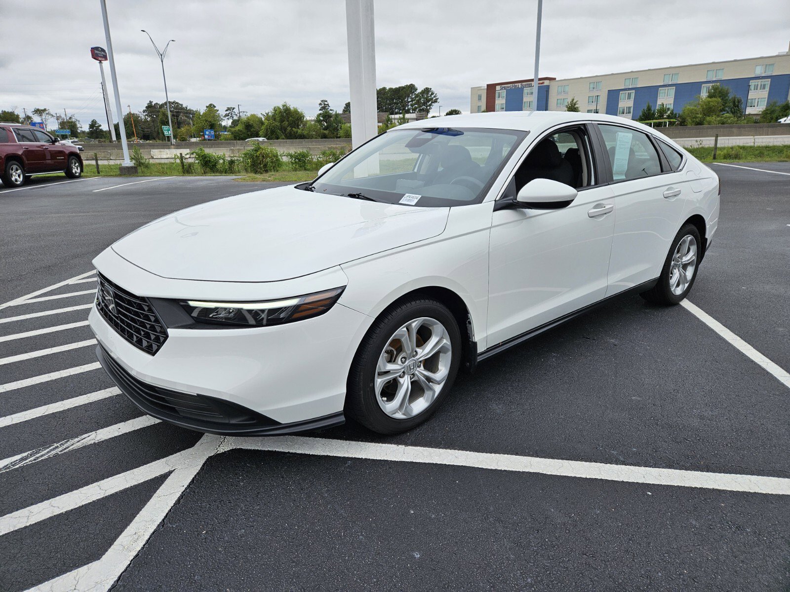 2023 Honda Accord LX photo 2