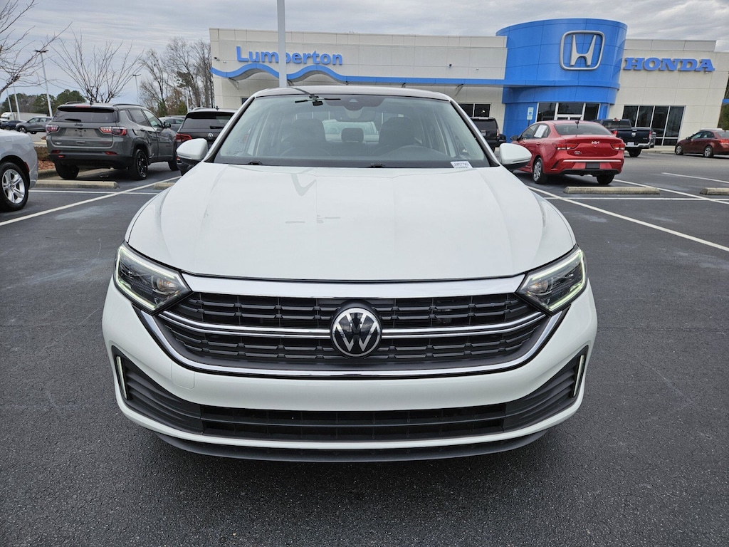Used 2024 Volkswagen Jetta 1.5T SEL Sedan