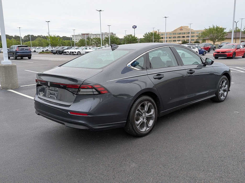 Used 2024 Honda Accord EX Sedan