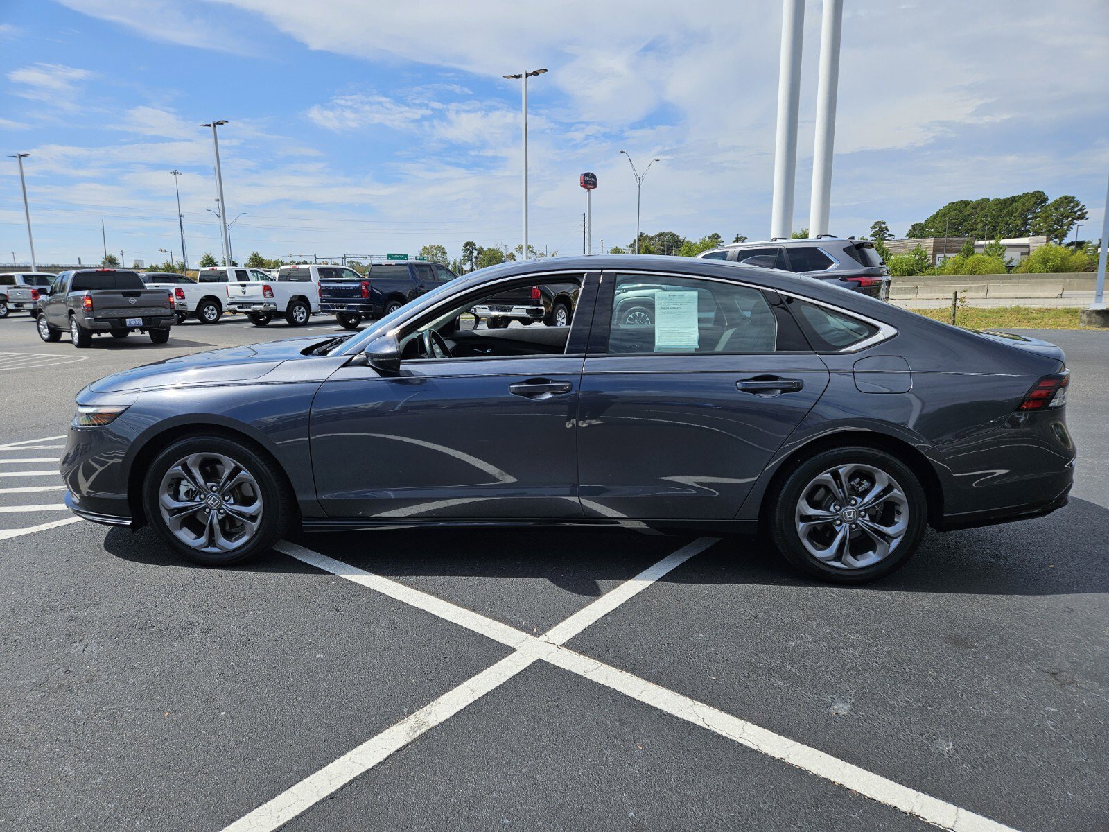 2023 Honda Accord Hybrid EX-L photo 4