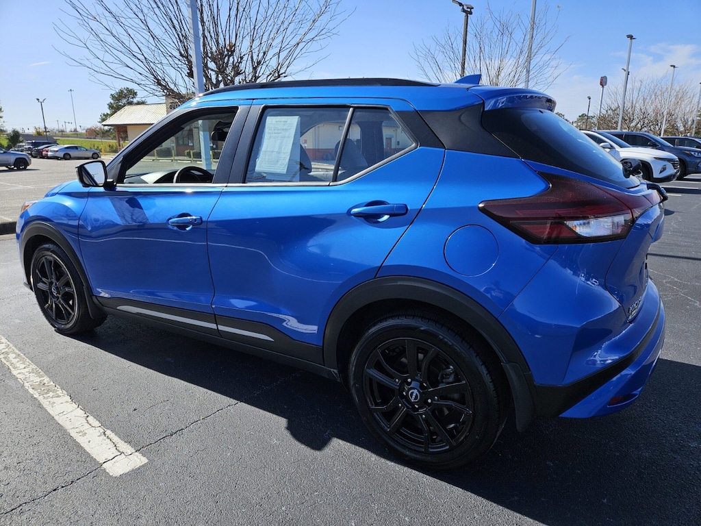 Used 2023 Nissan Kicks SR SUV