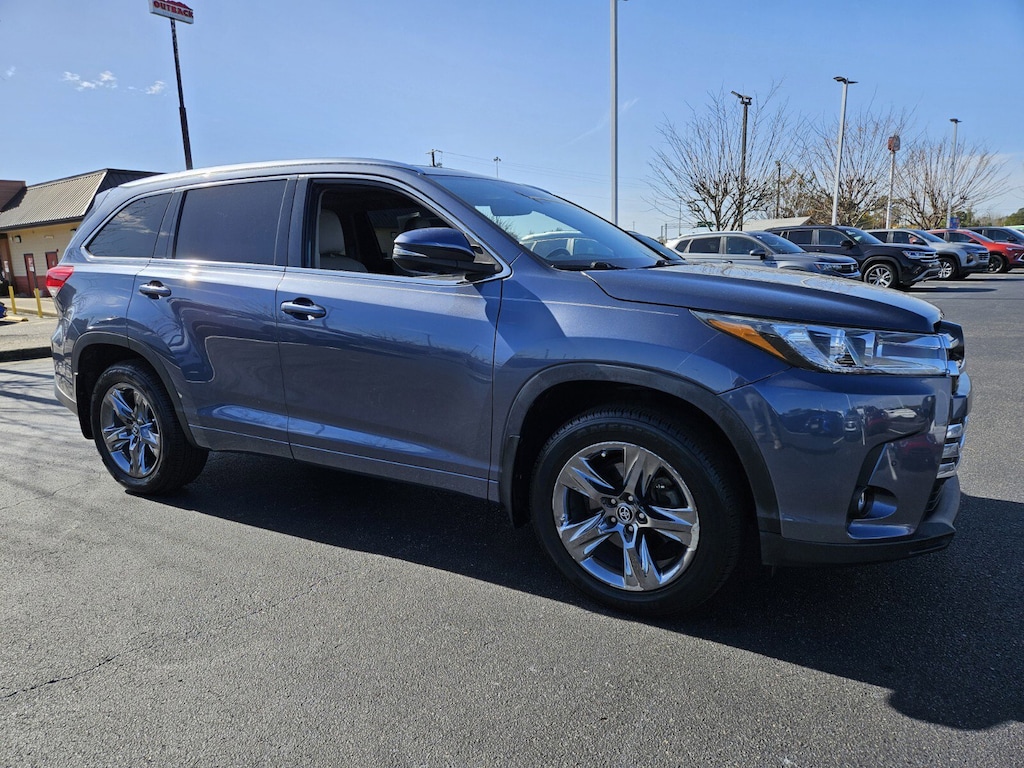 Used 2019 Toyota Highlander Limited Platinum V6 SUV