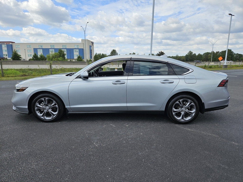 Used 2024 Honda Accord EX Sedan