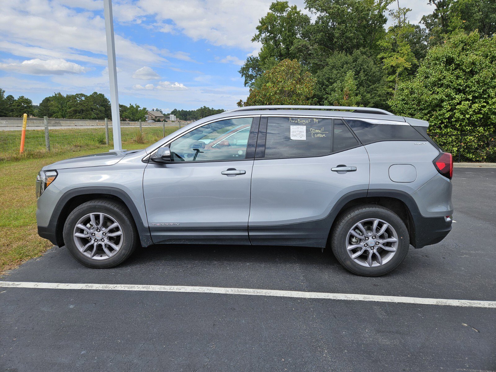2024 Gmc Terrain SLT photo 4