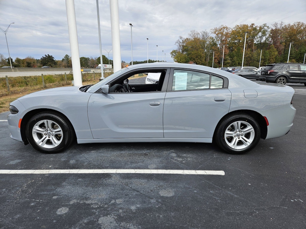 Used 2022 Dodge Charger SXT Sedan