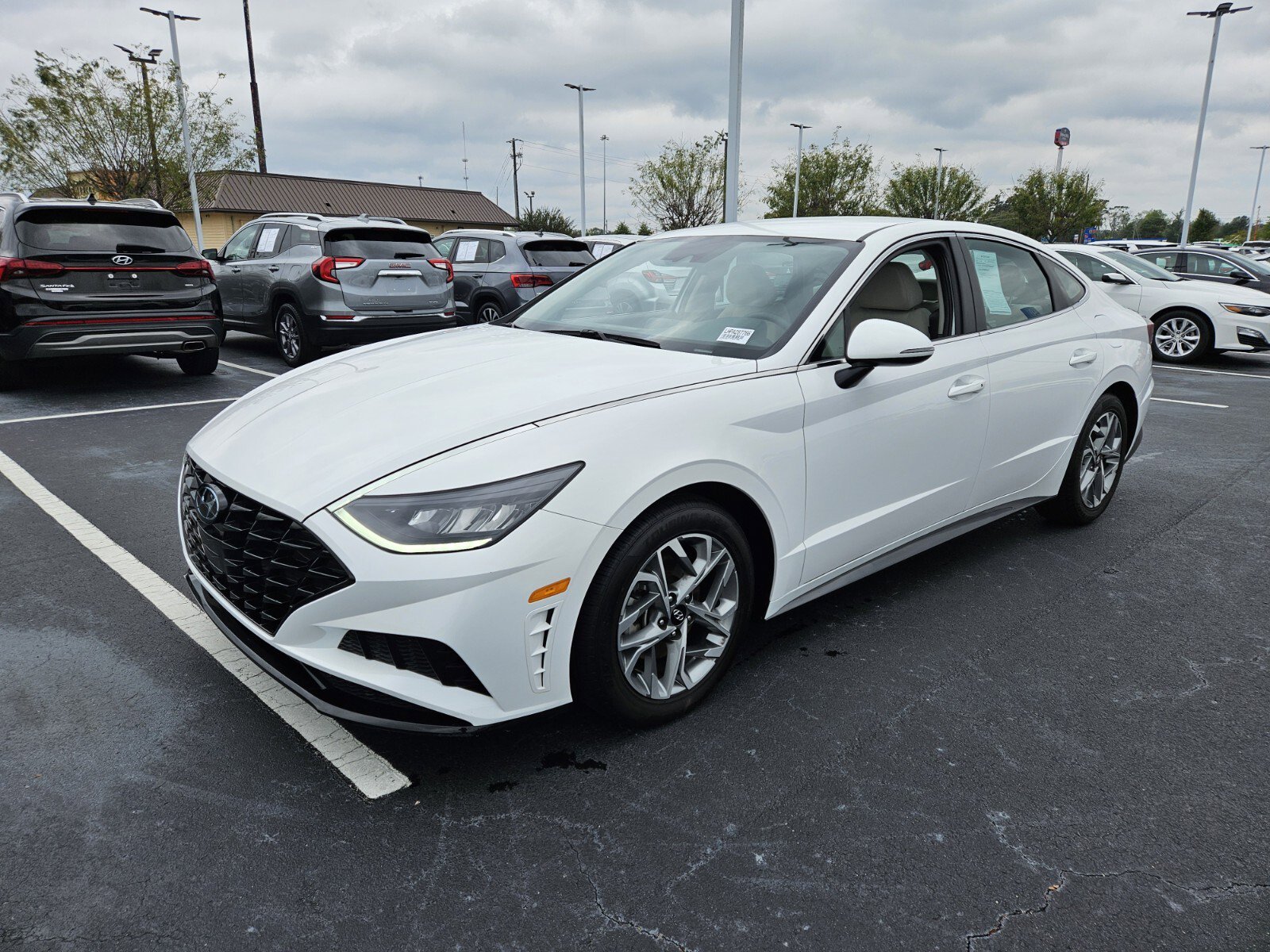 2023 Hyundai Sonata SEL photo 3